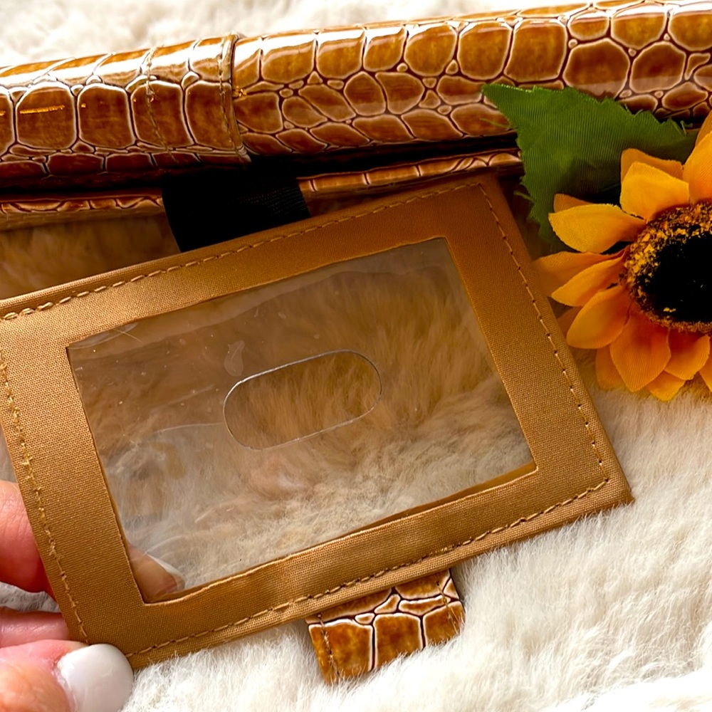 Croc Print Wallet - Picture 6 of 14
